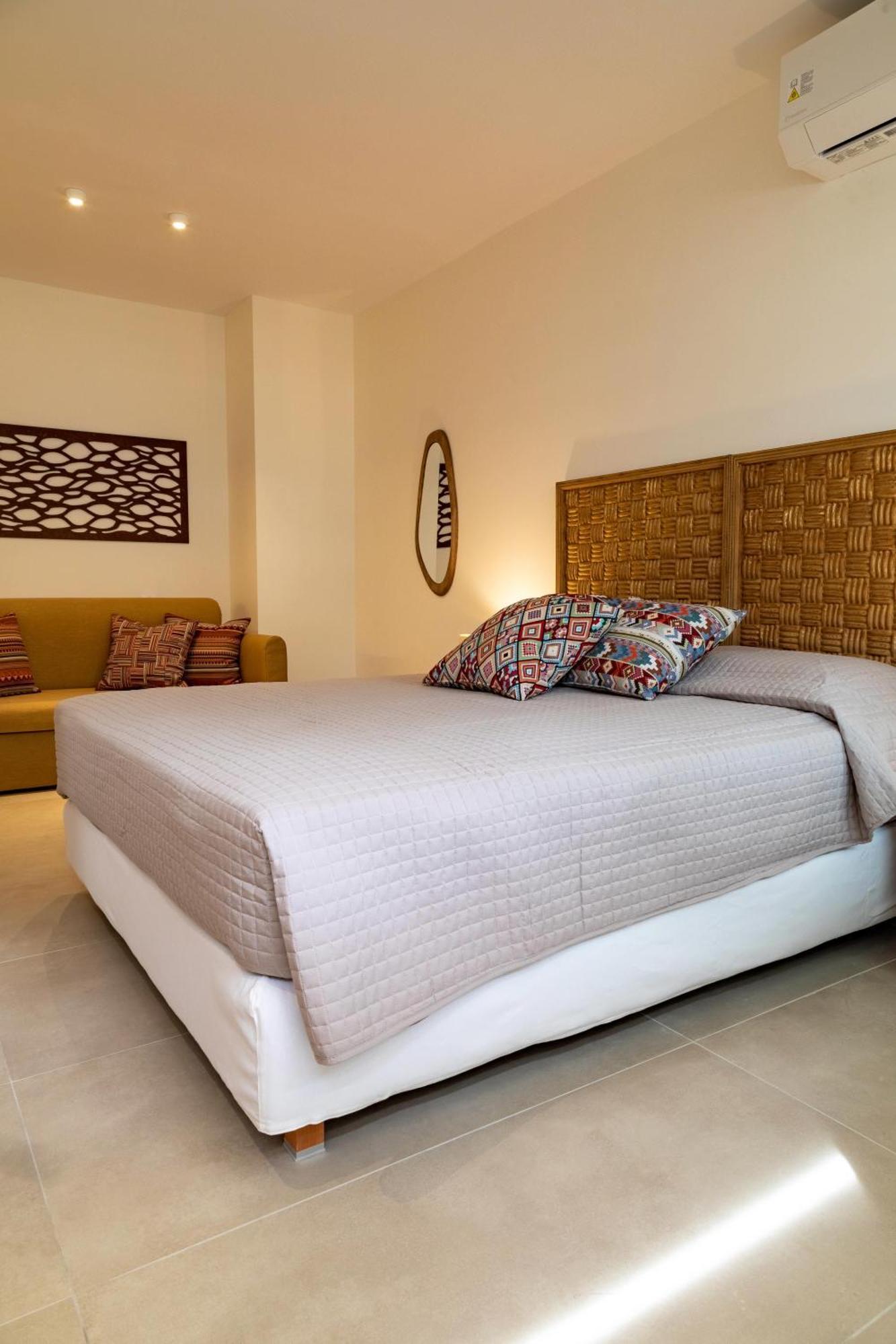 Arancia Elegant Rooms And Suites Tolo Exterior photo