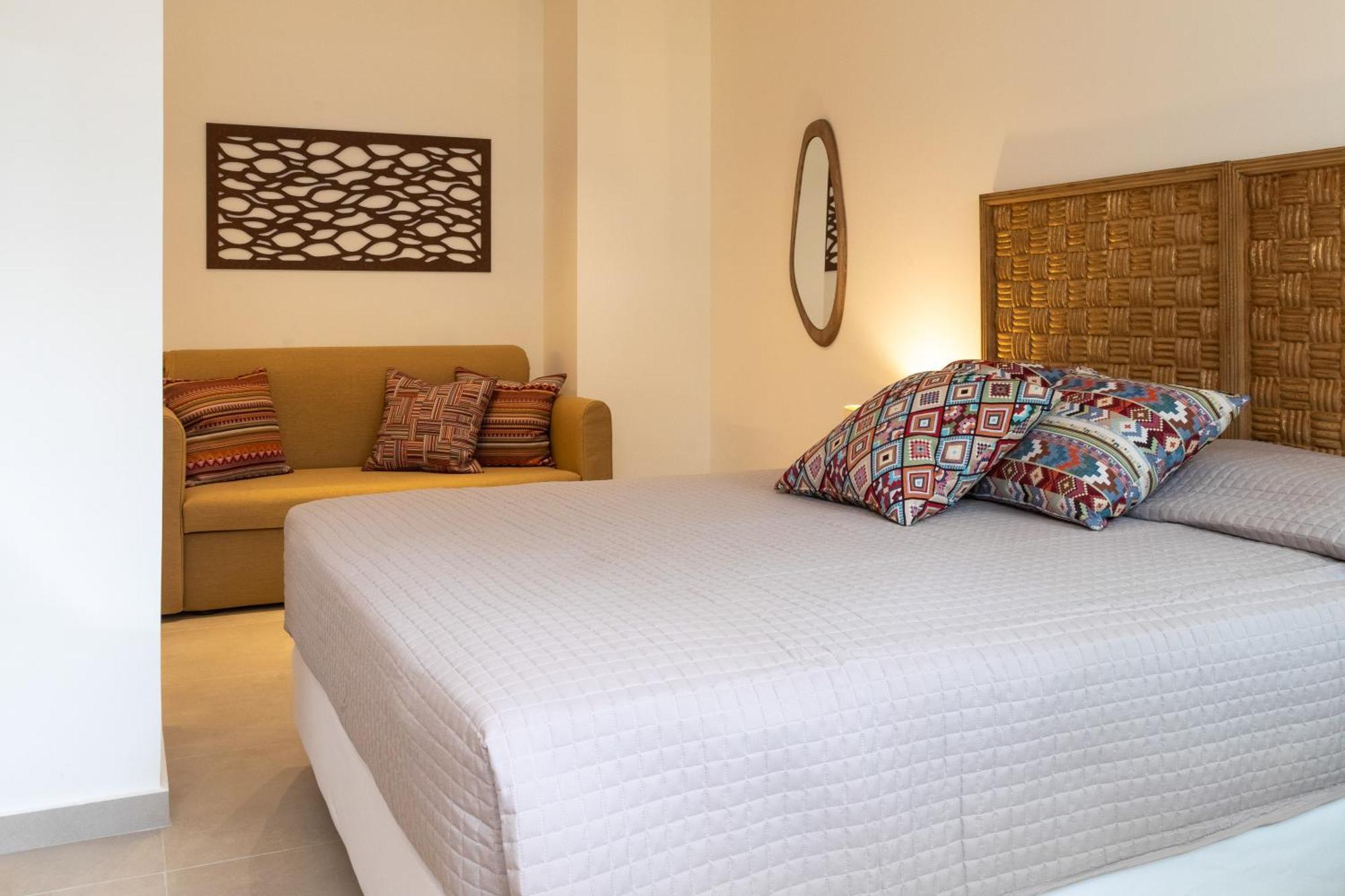 Arancia Elegant Rooms And Suites Tolo Exterior photo