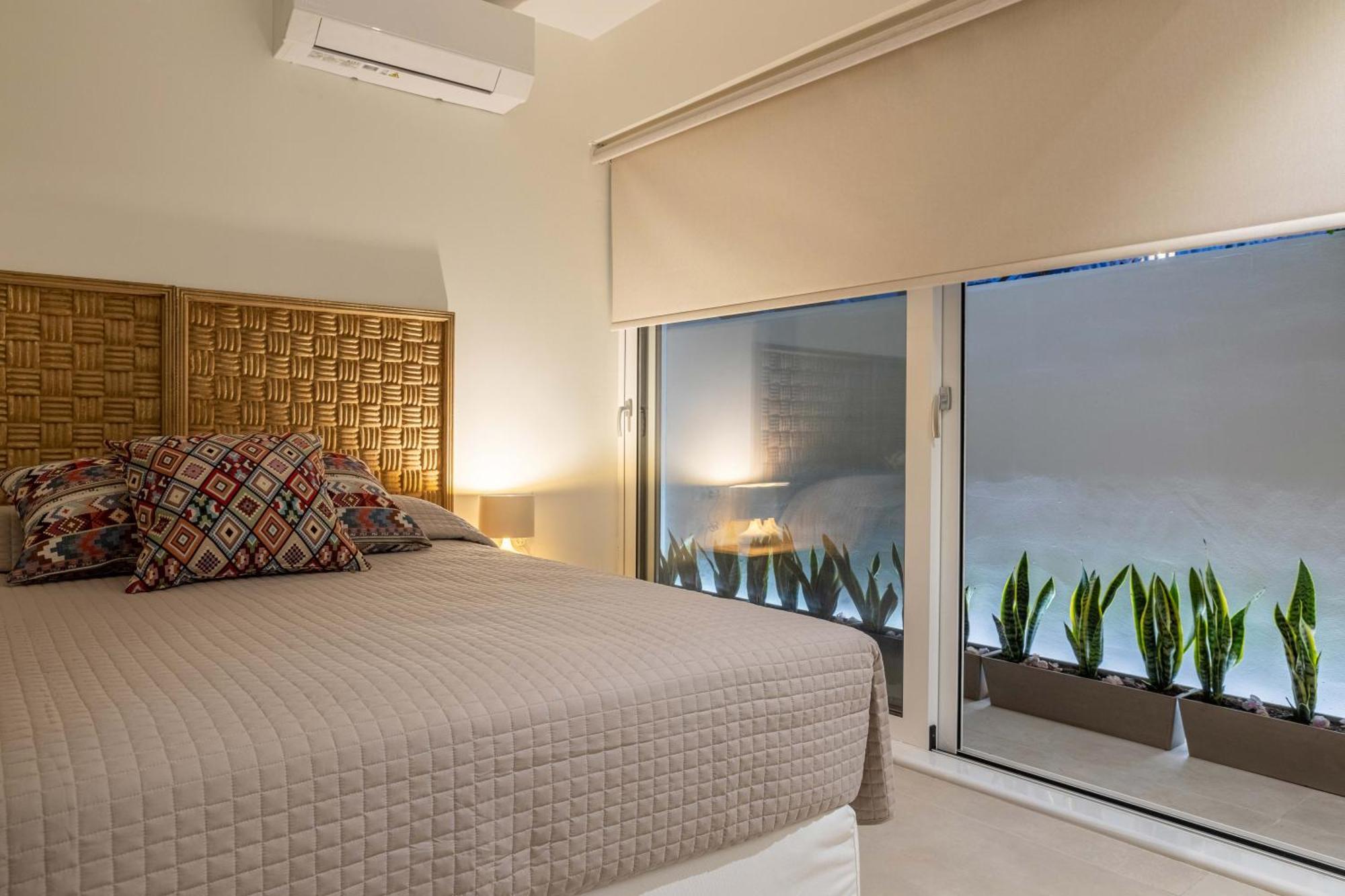 Arancia Elegant Rooms And Suites Tolo Exterior photo